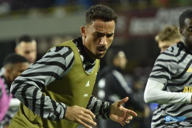 电竞比分官宣：Astralis正式签下HooXi